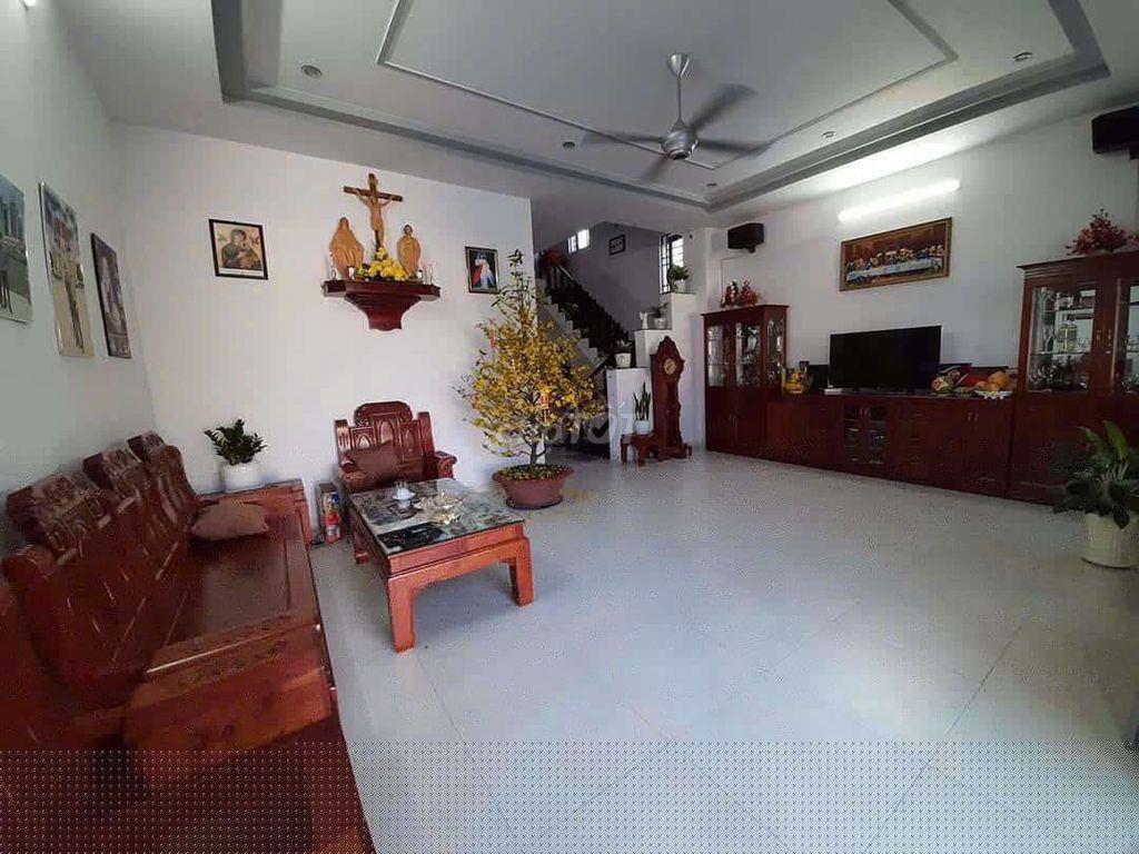 BÁN NHÀ 2 LẦU MÁI NGÓI.  GẦN GIÁO XỨ HẢI SƠN 