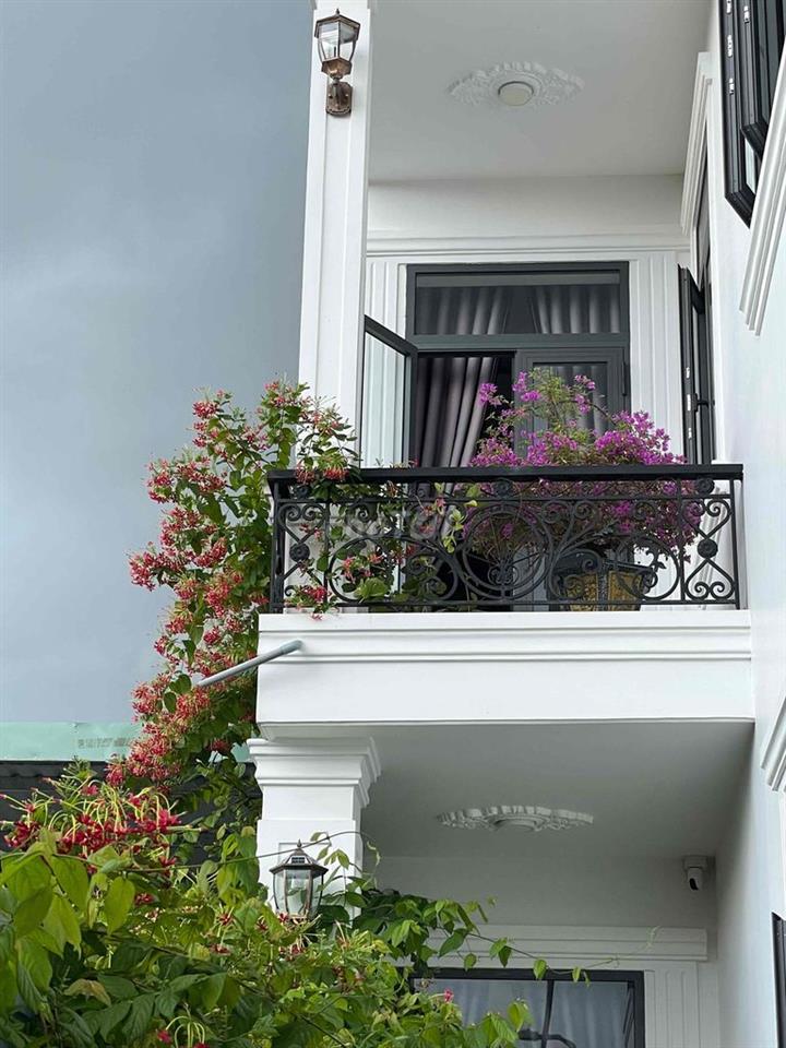 bán nhà phố