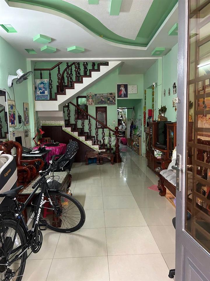 Nhà sổ hồng hẻm đẹp 