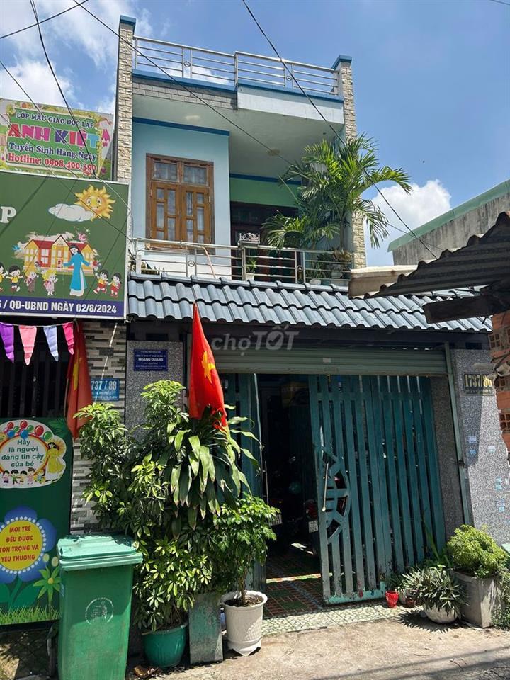 Nhà sổ hồng hẻm đẹp 
