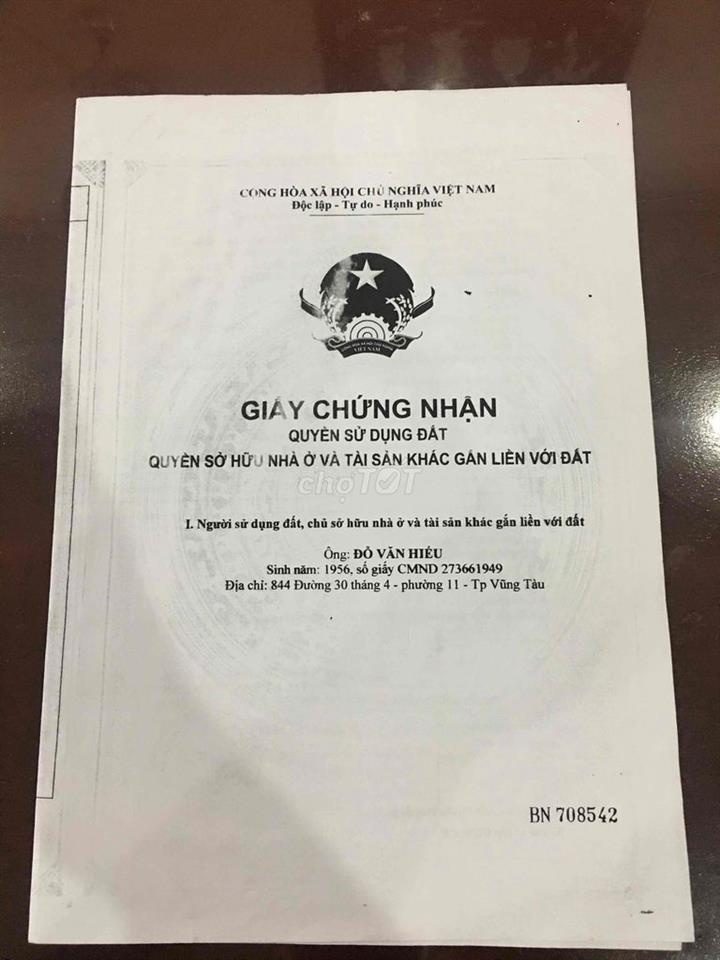 Cần bán nhà biệt thự sân vườn trên trục đường 30 tháng 4 TP Vũng Tàu.