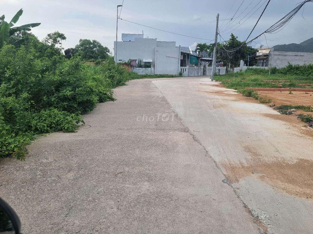 nhà hẻm xe tải 