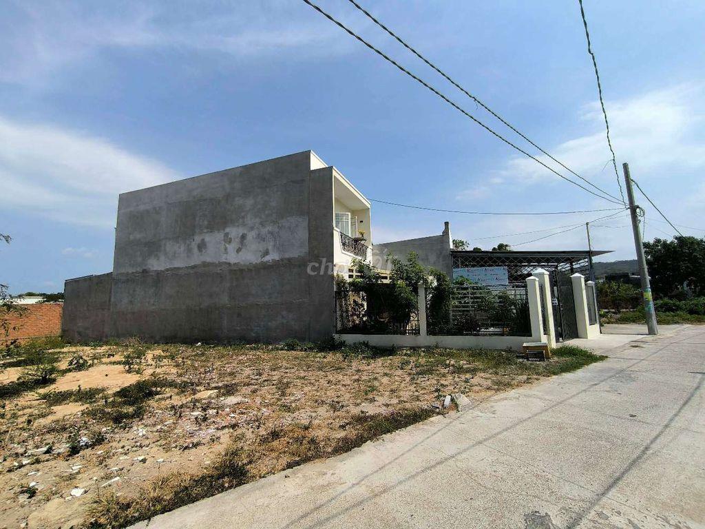 nhà hẻm xe tải 