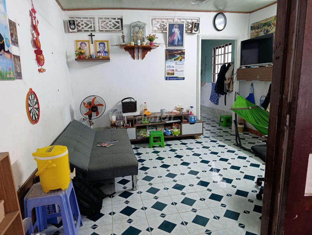 nhà cấp 4 cần bán