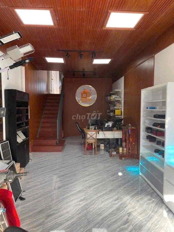 nhà 2 mặt tiền 87m2 hướng tây nam
