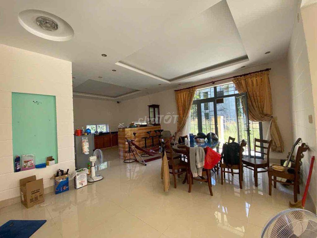 cho thuê biệt thự 5pn gần chợ  Tóc Tiên