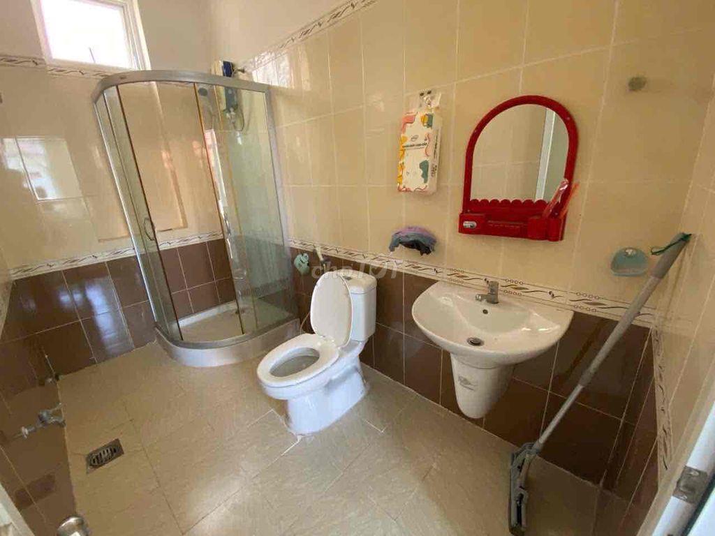 cho thuê biệt thự 5pn gần chợ  Tóc Tiên
