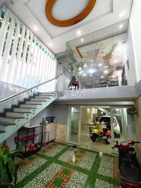 bán nhà 2 mặt tiền