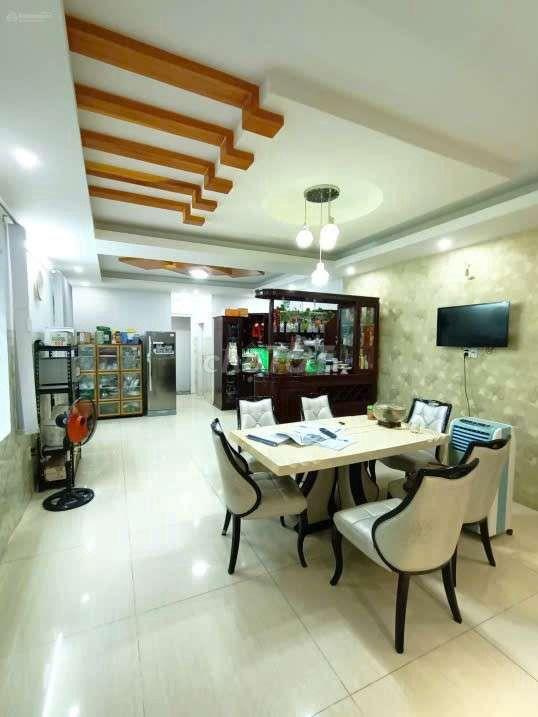 bán nhà 2 mặt tiền
