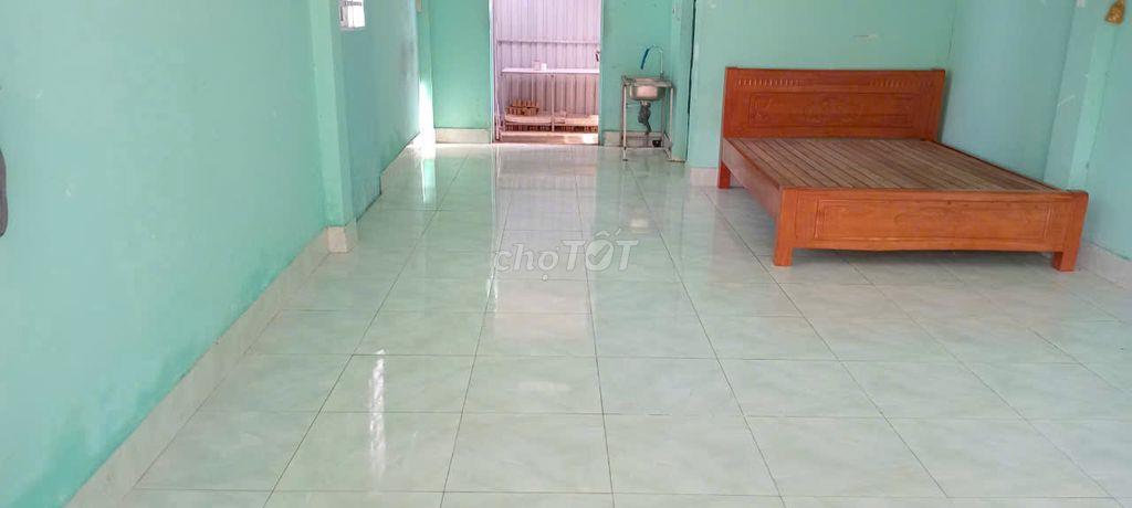 Phòng trọ 40m2 cách Quốc lộ 51 chỉ 200m  