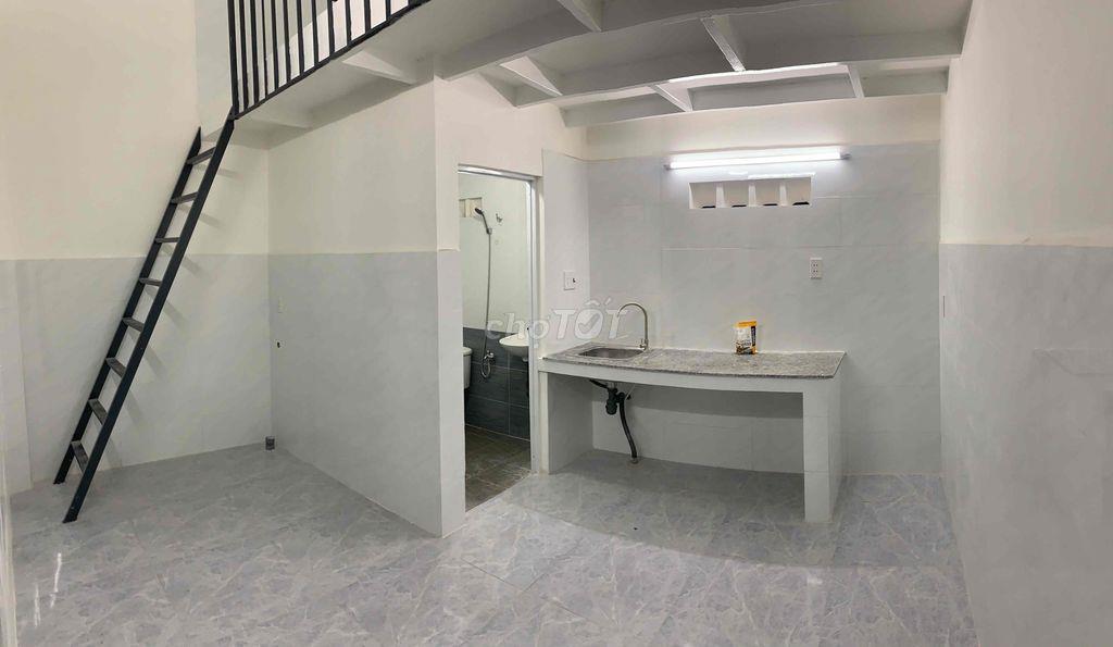 CHÍNH CHỦ - PHÒNG CAO THOÁNG MÁT, GÁC ỐP FULL ĐI LẠI THOẢI MÁI