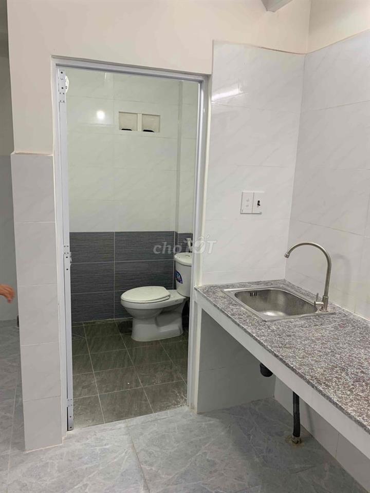 CHÍNH CHỦ - PHÒNG CAO THOÁNG MÁT, GÁC ỐP FULL ĐI LẠI THOẢI MÁI