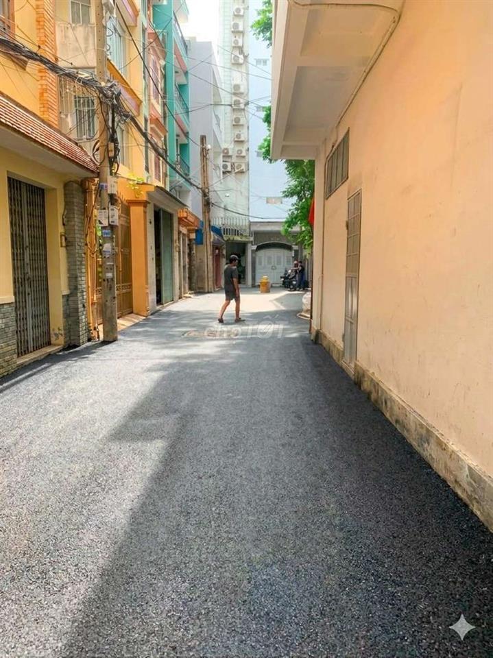 Đất 6tỷ5 giảm giá 1tỷ còn 5tỷ5 gần chợ Thuốc Tây