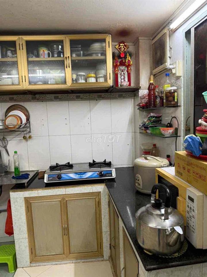 Bán nhà 1 trệt 2 lầu Nguyễn Công Trứ, P. Nguyễn Thái Bình, Quận 1 – 63