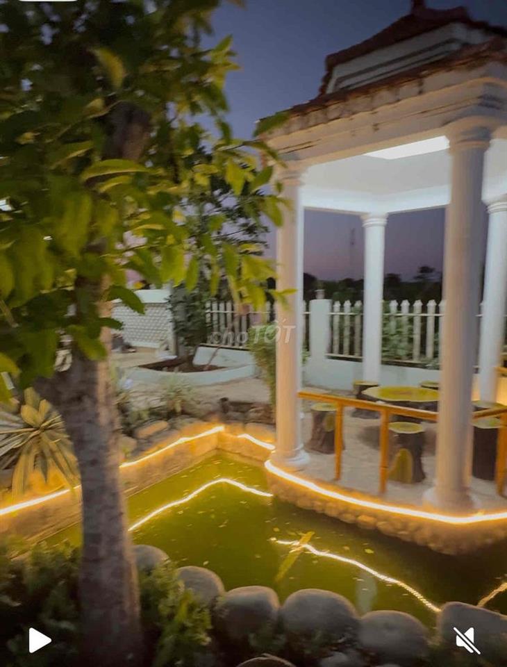 BÁN ĐẤT TẶNG NHÀ VƯỜN