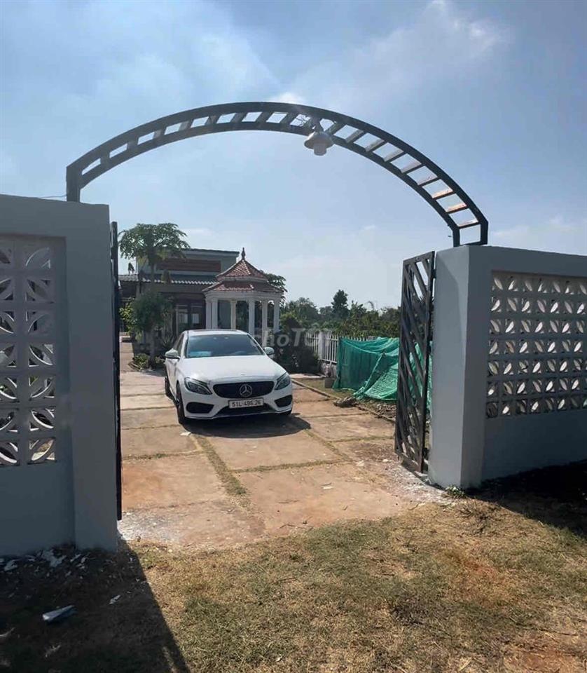 BÁN ĐẤT TẶNG NHÀ VƯỜN