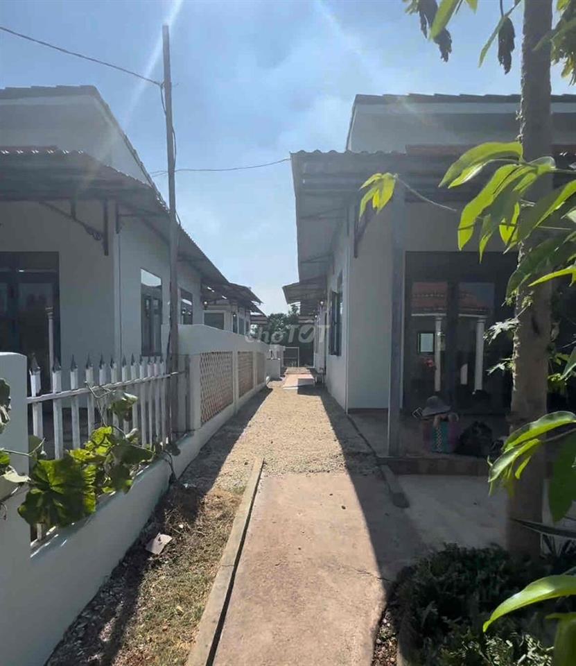 BÁN ĐẤT TẶNG NHÀ VƯỜN