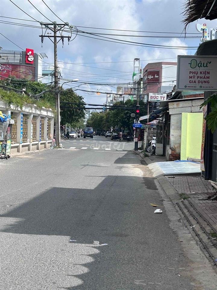 không có nhu cầu..chính chủ cần bán