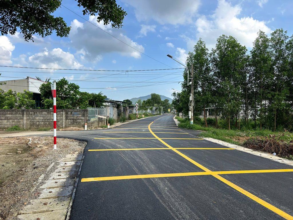 BÁN ĐẤT TÂN THÀNH ĐƯỜNG NHỰA ĐẸP 130M2-60TC 1,2 tỷ