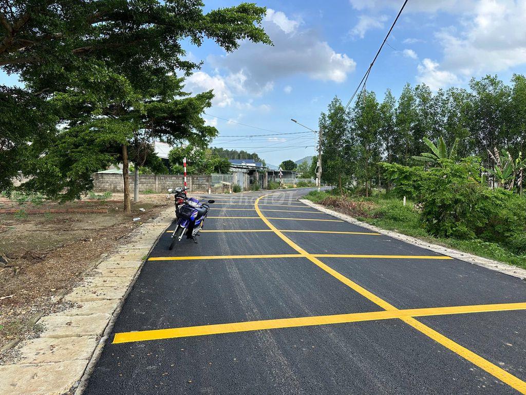 BÁN ĐẤT TÂN THÀNH ĐƯỜNG NHỰA ĐẸP 130M2-60TC 1,2 tỷ