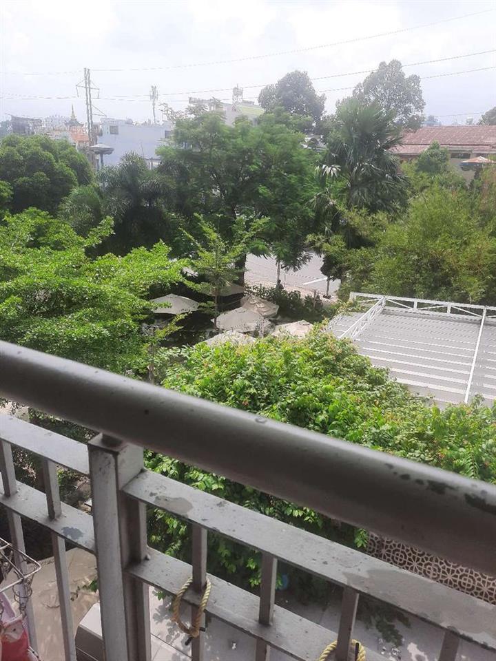 CẦN 2 NỮ Ở GHÉP