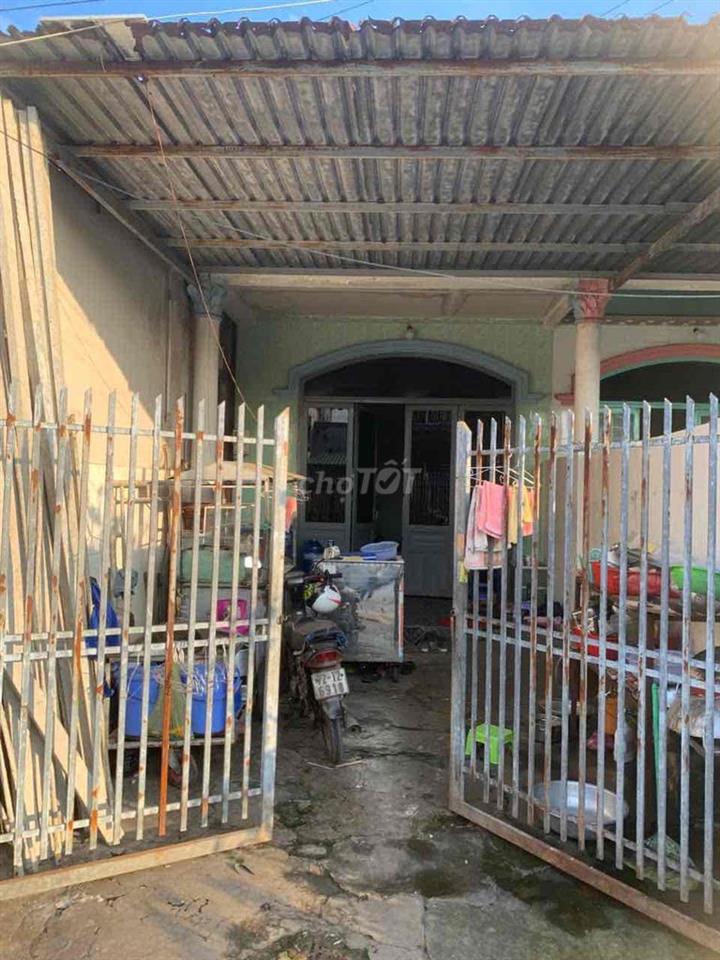bán đất có nhà đang cho thuê 2tr