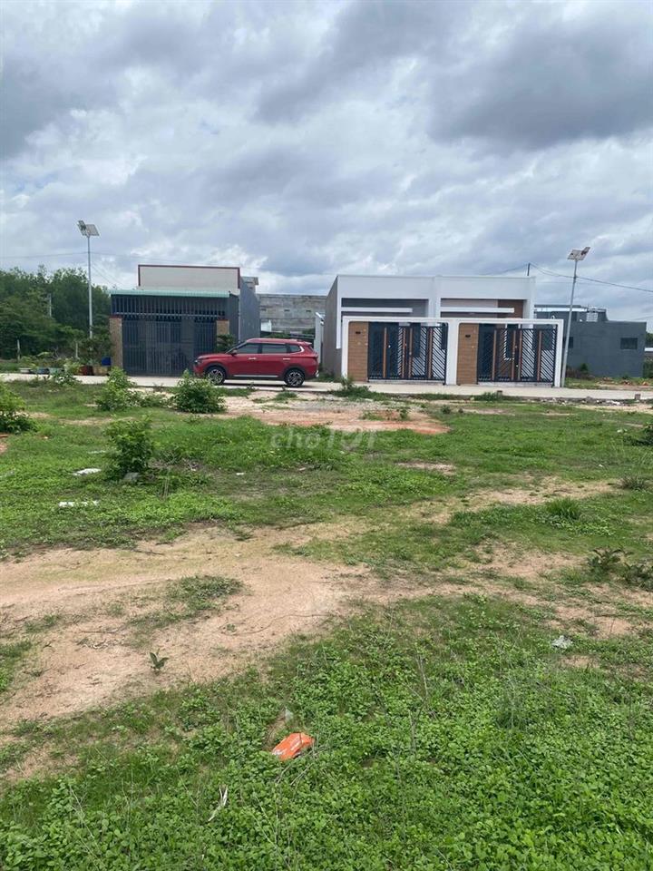Bán nhanh đất chính chủ Dt 125m2 , tc 100m2