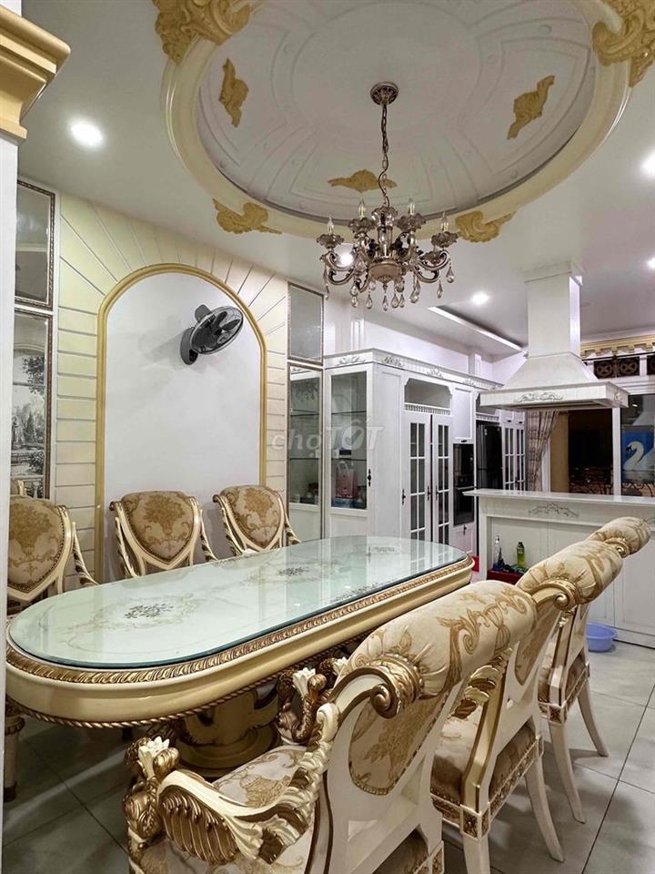 Chính chủ bán nhà MT Tân Sơn Hoà 1 trệt 4 lầu 1 sân thượng