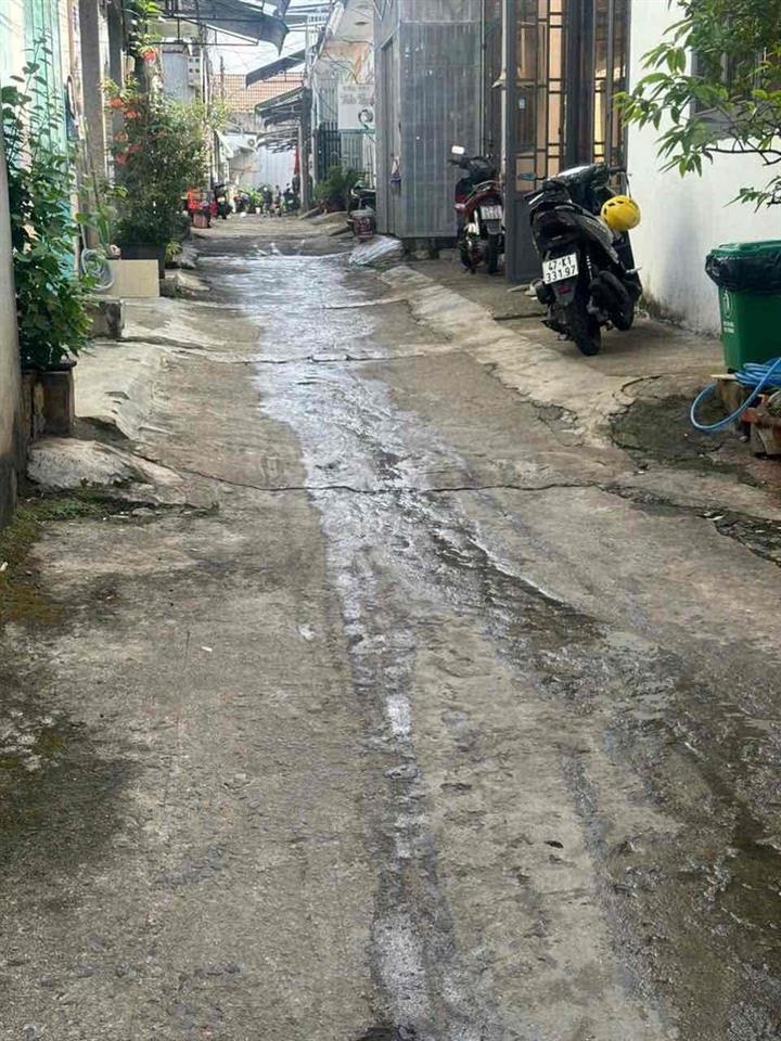 Có căn nhà hẻm 432 Trần Phú, giá 2,5tr