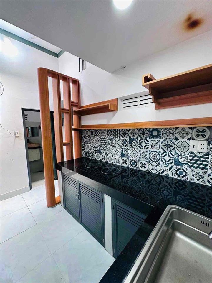 NHÀ NGUYÊN CĂN ĐẦY ĐỦ NỘI THẤT SỐ 49 Y ƠN  - NHÀ SƠN SỬA MỚI 100%