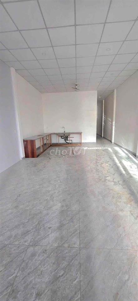 NHÀ XÂY MỚI 100% - HẺM 327 Y MOAN