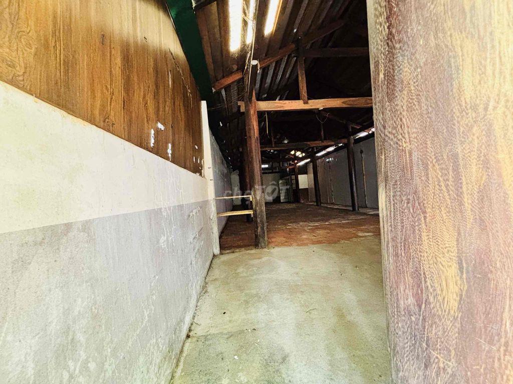 NHÀ MẶT TIỀN SỐ 121 NGUYỄN HỮU THỌ
