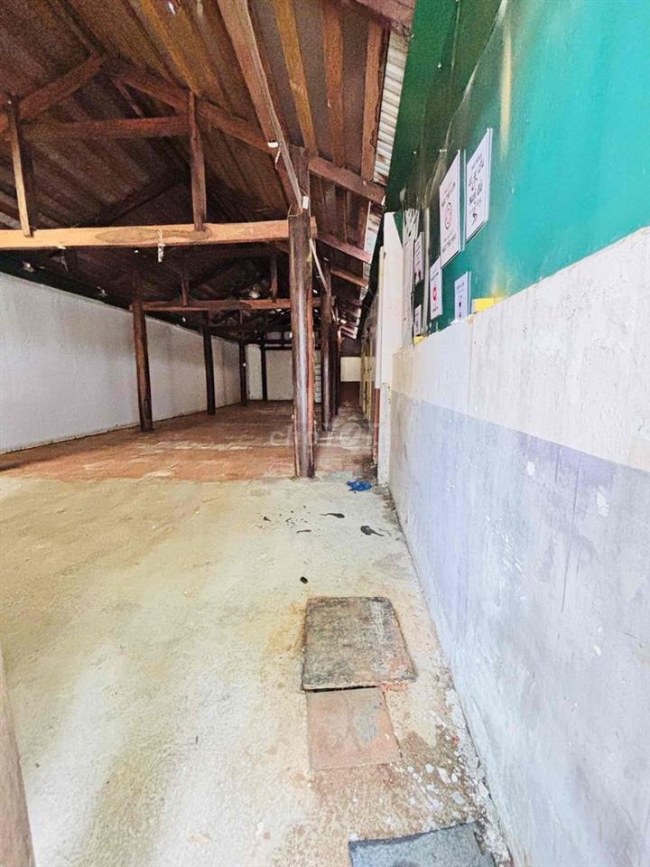 NHÀ MẶT TIỀN SỐ 121 NGUYỄN HỮU THỌ