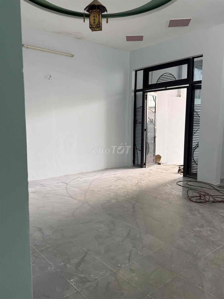 NHÀ CHO THUÊ NGUYÊN CĂN HẺM 96 Y NUÊ