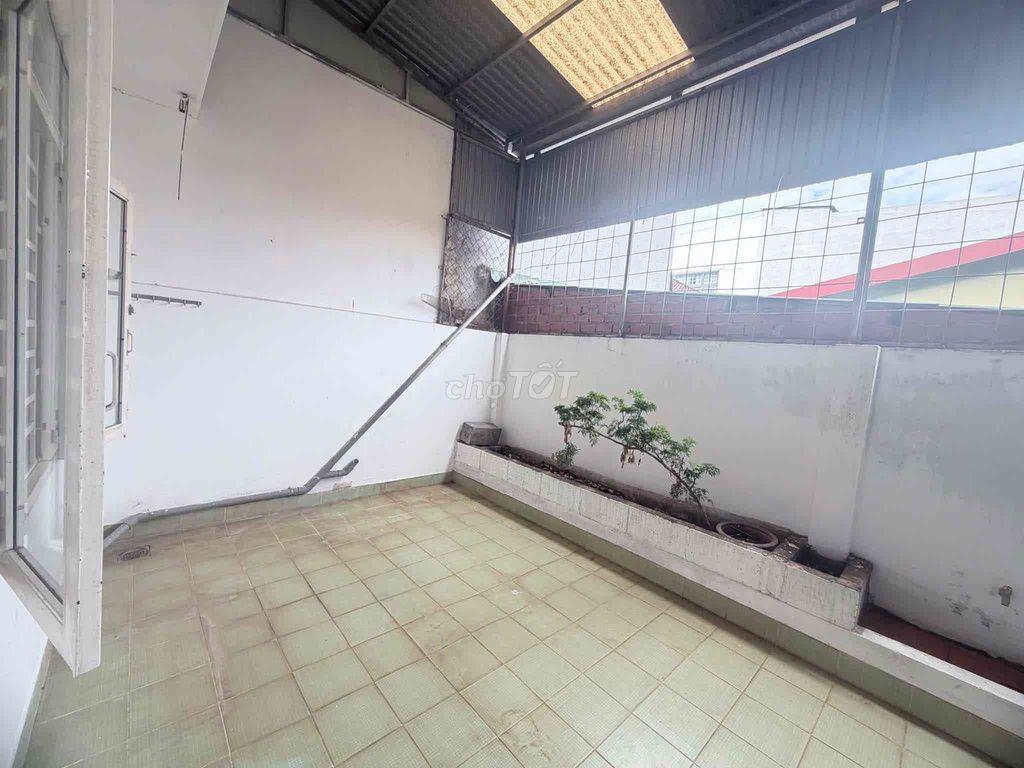 CHO THUÊ NHÀ MẶT TIỀN SỐ 197 Y MOAN