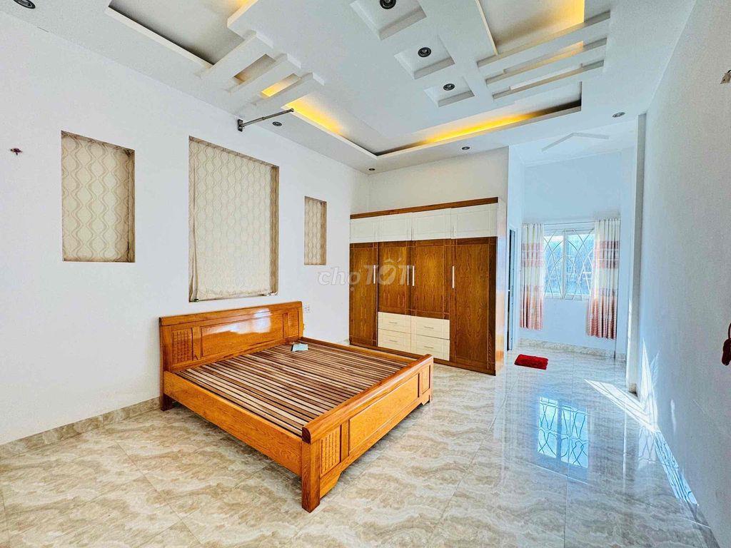CHO THUÊ NHÀ MẶT TIỀN CAO XUÂN HUY