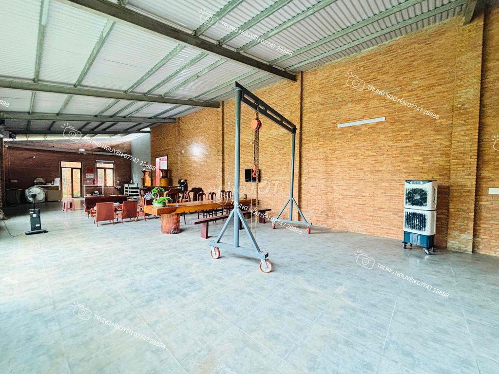 CHO THUÊ NHÀ VƯỜN RỘNG HƠN 2000m2 - Có 5 phòng ngủ khép kín, xây mới