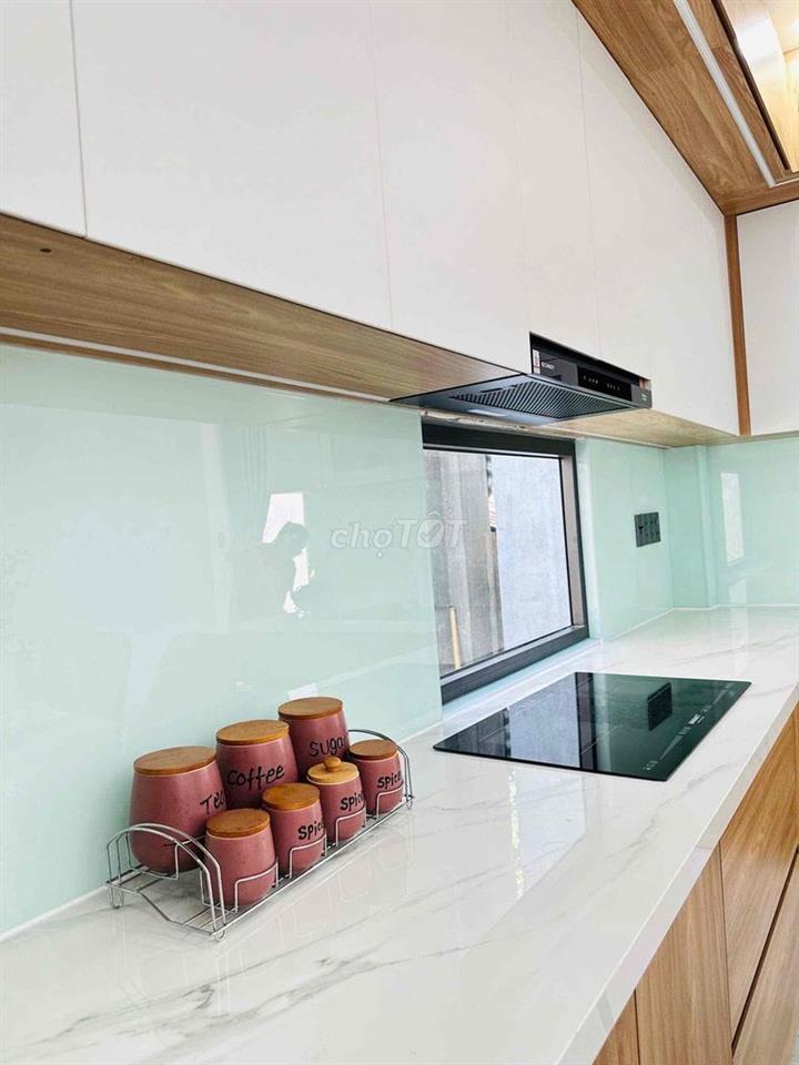 bán nhà villa hồ bơi, có sân vườn, sổ hồng riêng