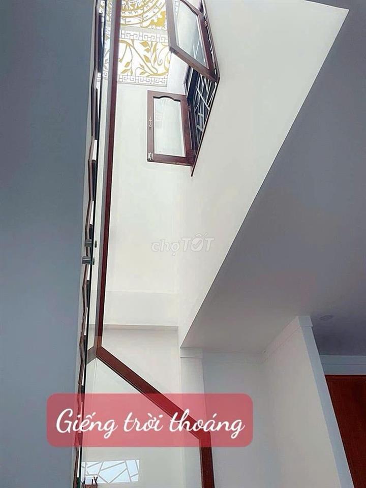 Bán nhà mặt tiền Nguyễn Đình Chiểu trung tâm BMT