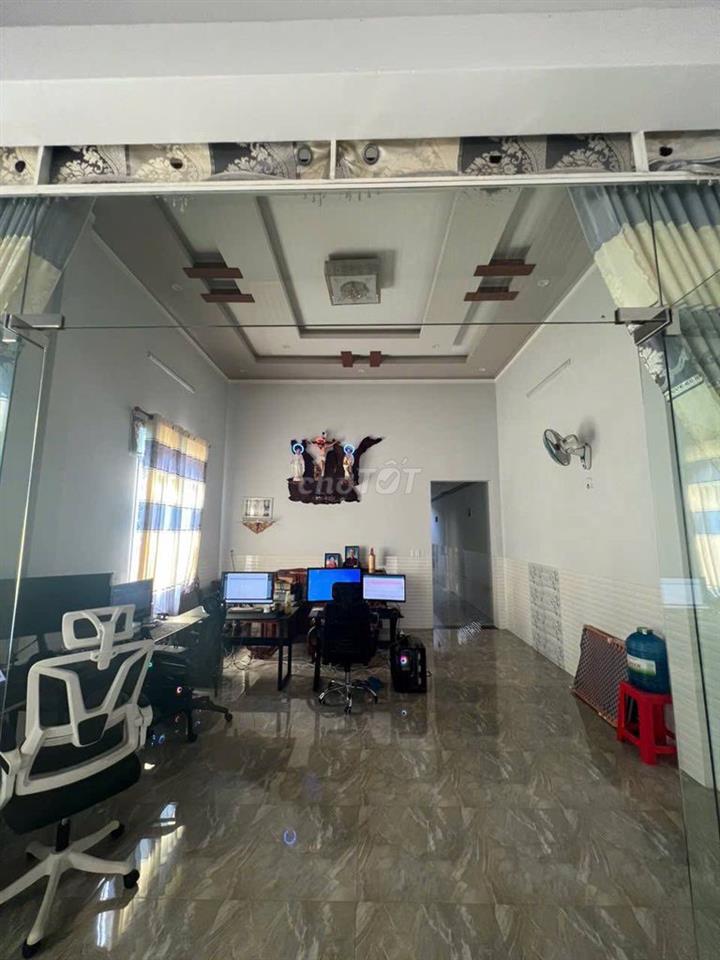Bán nhà riêng 2 tầng 169,5m² hẻm 3 Hùng Vương, phường Buôn Hồ, sổ hồng