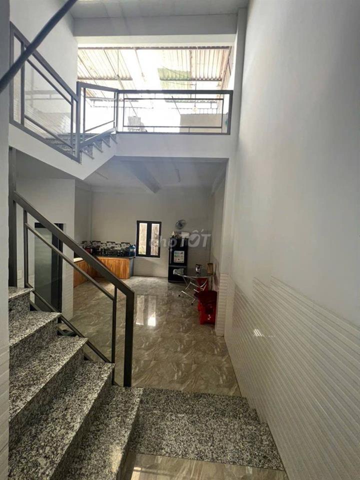 Bán nhà riêng 2 tầng 169,5m² hẻm 3 Hùng Vương, phường Buôn Hồ, sổ hồng