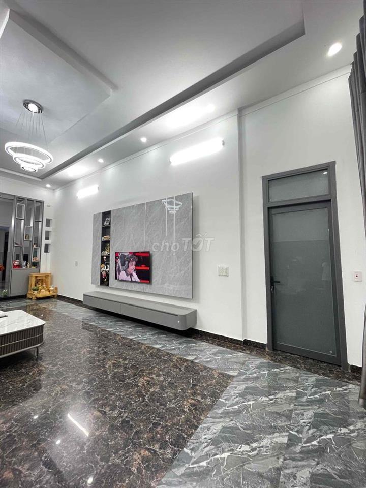 NHÀ GÓC 2 MẶT TIỀN , FULL NỘI THẤT . CƯEBUA