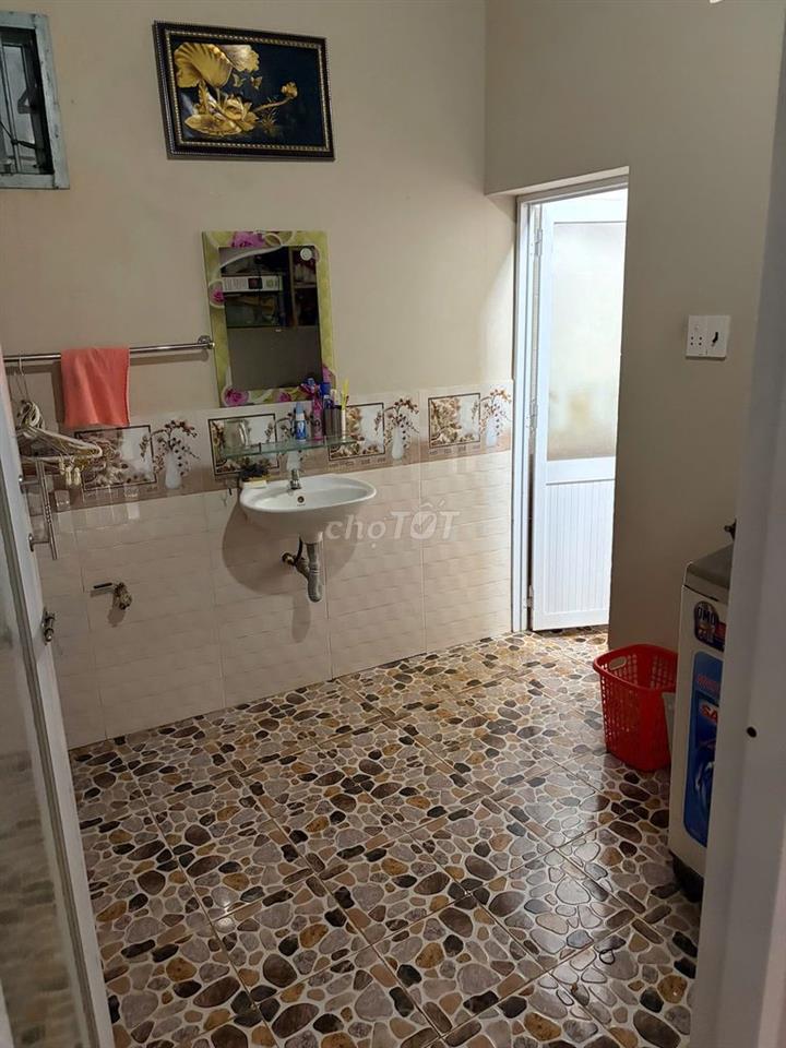 chính chủ CẦN BÁN NHÀ CẤP 4 132m2
