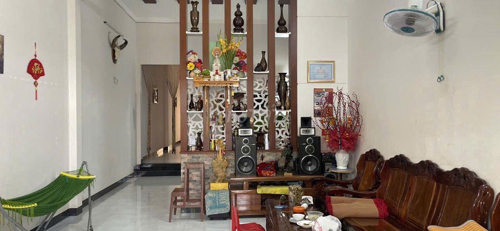 chính chủ CẦN BÁN NHÀ CẤP 4 132m2