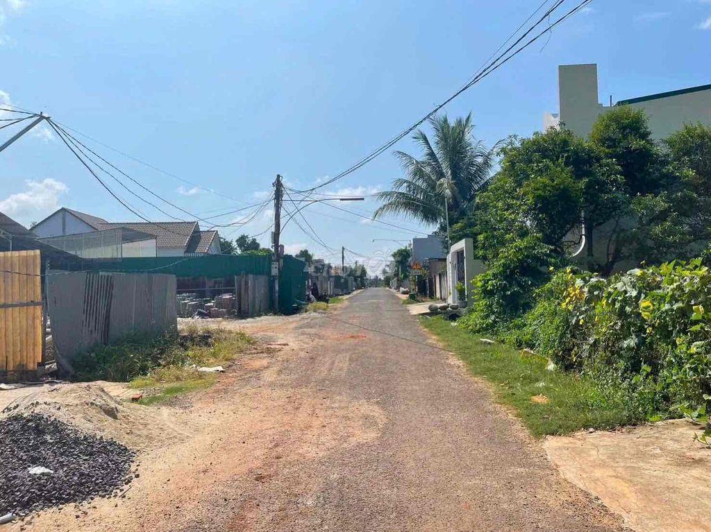 Cần bán gấp nhà Đường H Thôn 2 Khu Bàn Cờ