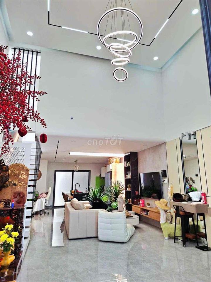 nhà mới xây