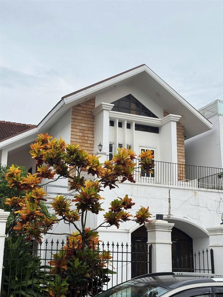 Bán biệt thự trung tâm phố BMT