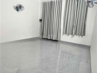 Bán nhà cấp 4 mới đẹp đường Phùng Hưng