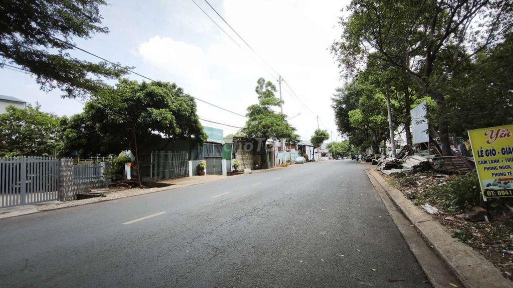 Bán 8x40 mặt tiền Mai Xuân Thưởng 