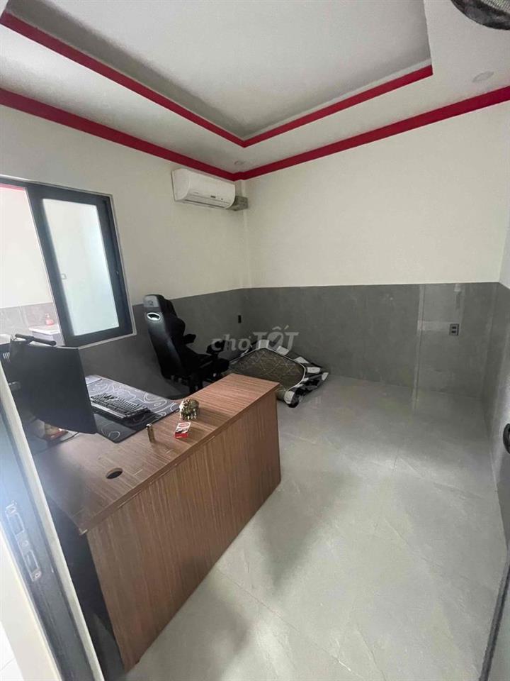 Bán nhà mê lửng hẻm cấp 1 Ywang cách chợ Eakao 200m